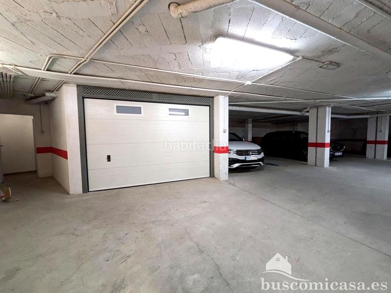 Foto 19613276-5db8-476f-bc9e-ba73cc54dcd2. Aparcament cotxe a Zona Hospital Linares