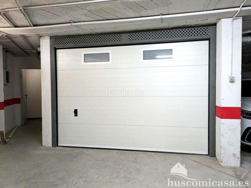 Foto deb5a0b5-7d71-42c2-b159-98cbe50745ad. Aparcament cotxe a Zona Hospital Linares