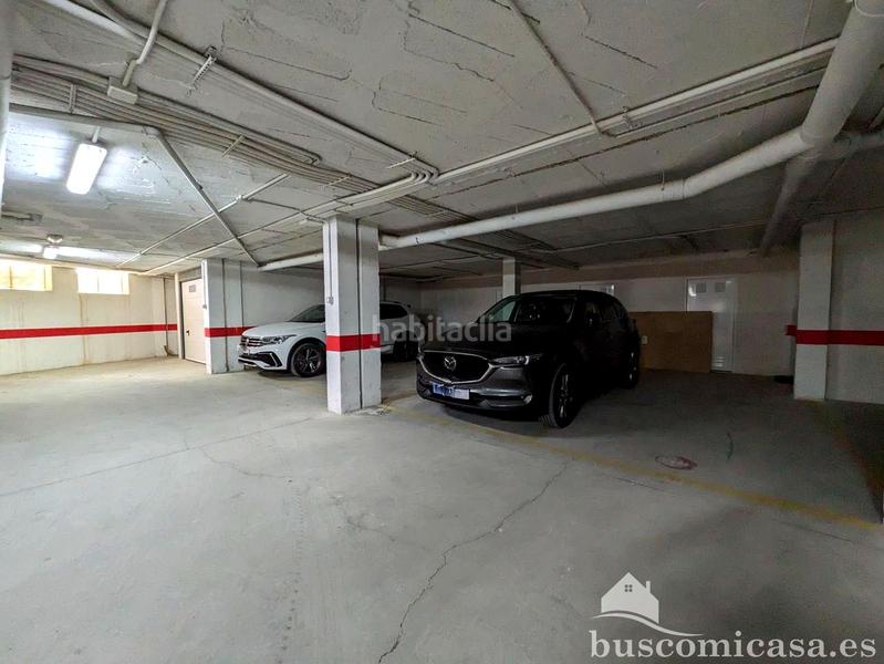 Foto fe0fce90-cd89-47c8-bd62-5a459ab3df0c. Aparcament cotxe a Zona Hospital Linares