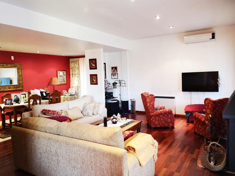 Foto 13f316dc-a1a2-4e0b-b6b3-d25218f32975. House with parking in San Roque - La Cruz - La Rozuela Linares