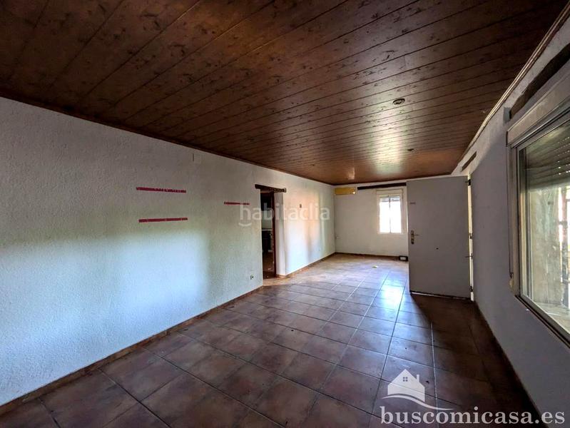 Foto 7dbf99b8-b4bf-41b1-988d-cf0c8d7b5658. Casale con piscina in Zona Hospital Linares