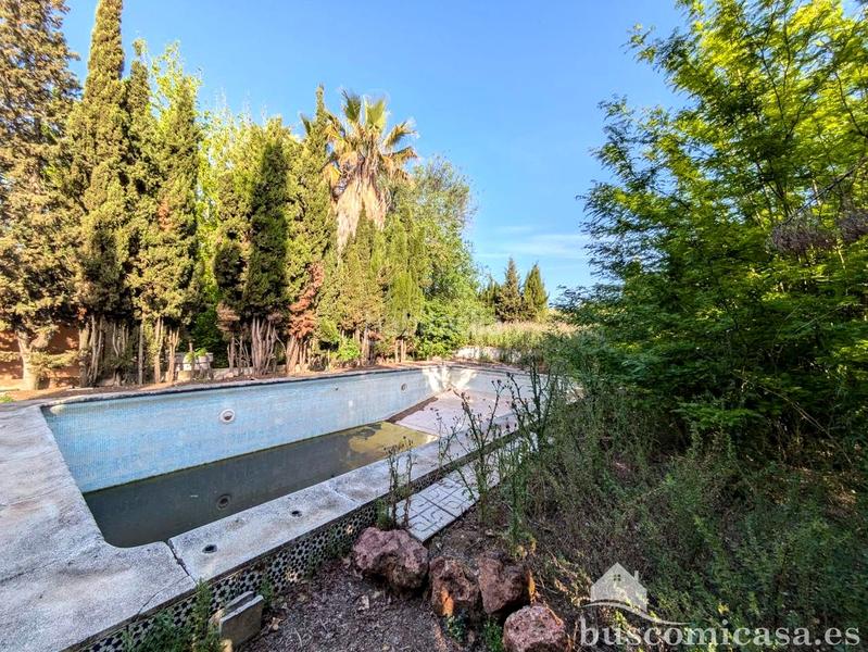 Foto e26de83e-b975-4875-8c23-78f76d918571. Casale con piscina in Zona Hospital Linares