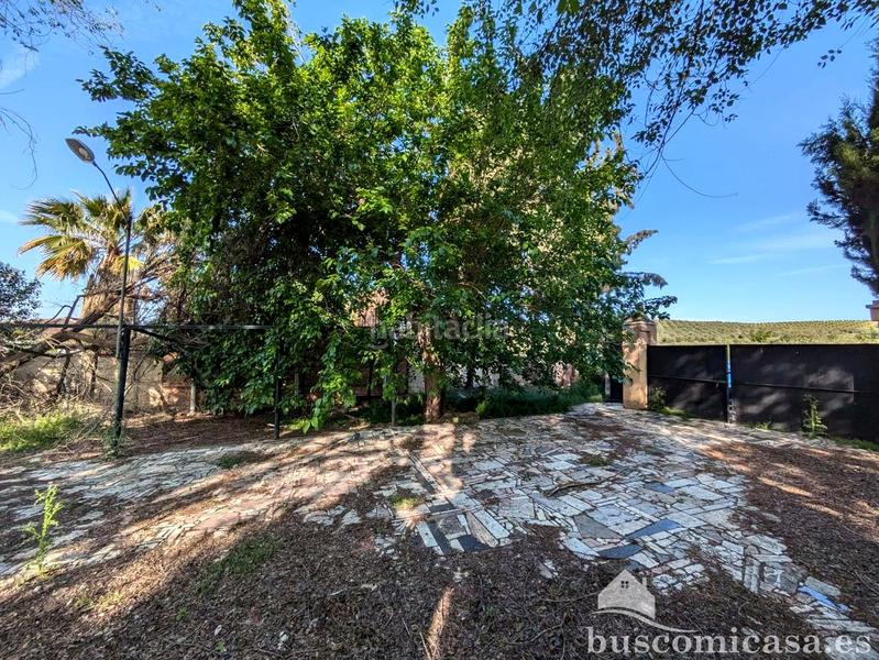 Foto f6fa06ef-918a-4d25-963d-373bb2ce22a0. Casale con piscina in Zona Hospital Linares