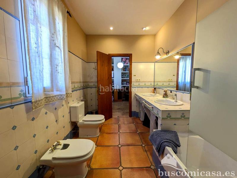 Foto fad2b565-dabd-4958-ab1e-c270daa0b49c. Casa impresionante casa en calle doctor. en Centro ciudad Linares