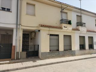 Casa  Las casillas. Oportunidad de inversión.  vivienda ocupada