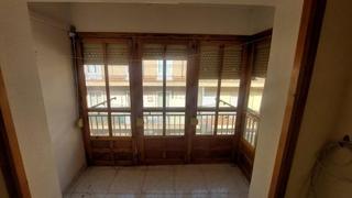 Pis  Ortega y gasset. Piso exterior en zona tranquila de baza granada