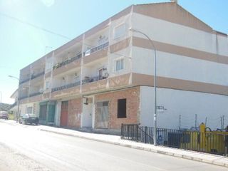 Geschäftsraum in Calle carretera 18. Venta de 5 locales en santa cruz del comercio gr