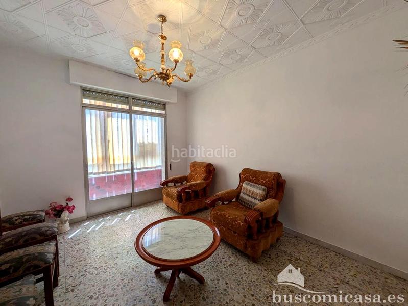 Foto c94c9450-118c-43b6-b414-703ab0685e50. Casa amb aparcament a Arrayanes Linares