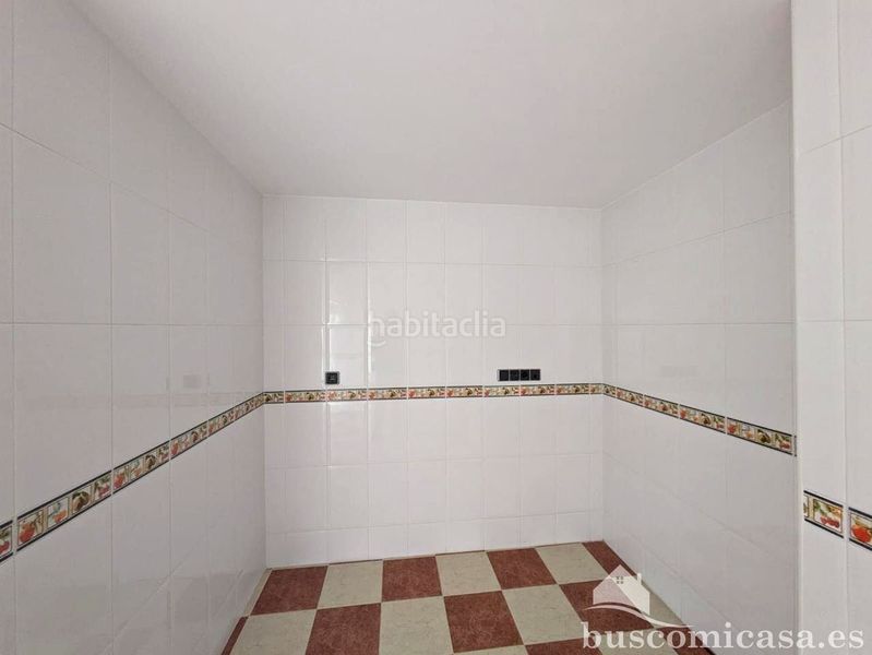 Foto baddf51d-8266-485a-8324-7aaa0a7b82ab. Pis amb aparcament a Centro ciudad Linares