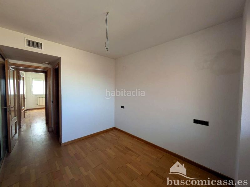 Foto bfa9b480-bd48-44e0-ba2c-3aa4fcf2819c. Pis amb aparcament a Centro ciudad Linares