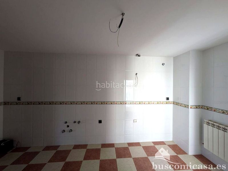 Foto f7ae53d3-9c0e-4779-921d-5519ffffa2fa. Pis amb aparcament a Centro ciudad Linares