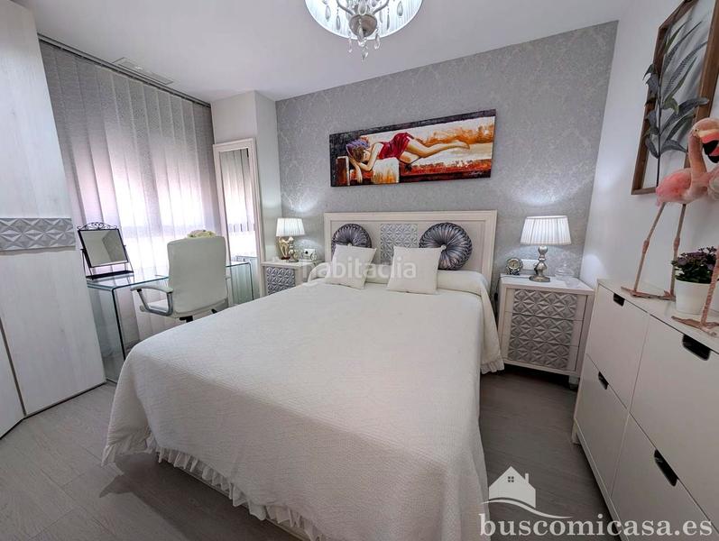 Foto 4522057e-b5d7-41b4-a945-d92d59be5cab. Attique avec parking piscine dans Linarejos Linares