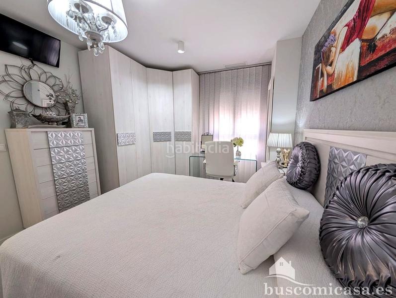 Foto 5c3d37c8-fe52-40fc-87aa-88b984b46b76. Attique avec parking piscine dans Linarejos Linares