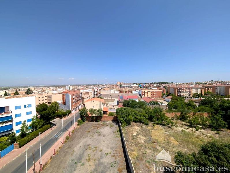 Foto c2ec815b-84cc-46aa-b5ff-db33b6bdea58. Attique avec parking piscine dans Linarejos Linares