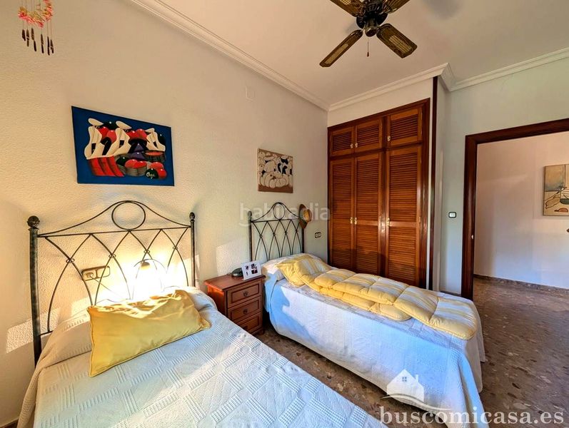 Foto 5a8ee0bf-c557-488c-ad72-6aa59df79265. Casa amb aparcament piscina a San Roque - La Cruz - La Rozuela Linares