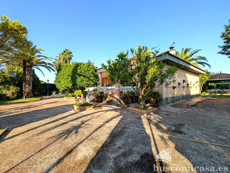 Foto edf2ee01-0574-4e94-9115-a0e605fe6dad. Casa amb aparcament piscina a San Roque - La Cruz - La Rozuela Linares