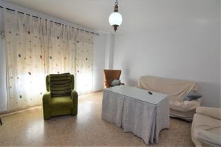 Lloguer Pis  Alfonso x el sabio. Una habitación libre solo para chicas