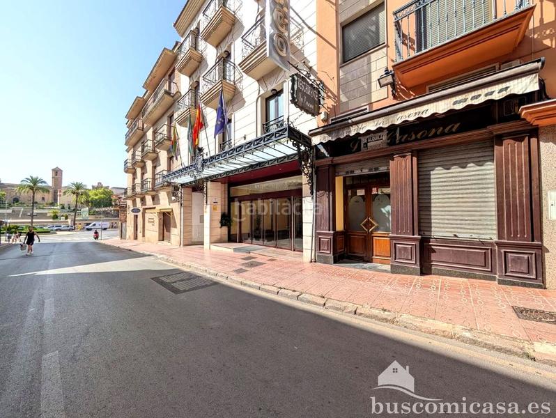 Foto f73d1f5e-c0d1-42cb-81d9-5ffbc261bb62. Local comercial amplio local en pleno centro . en Linares