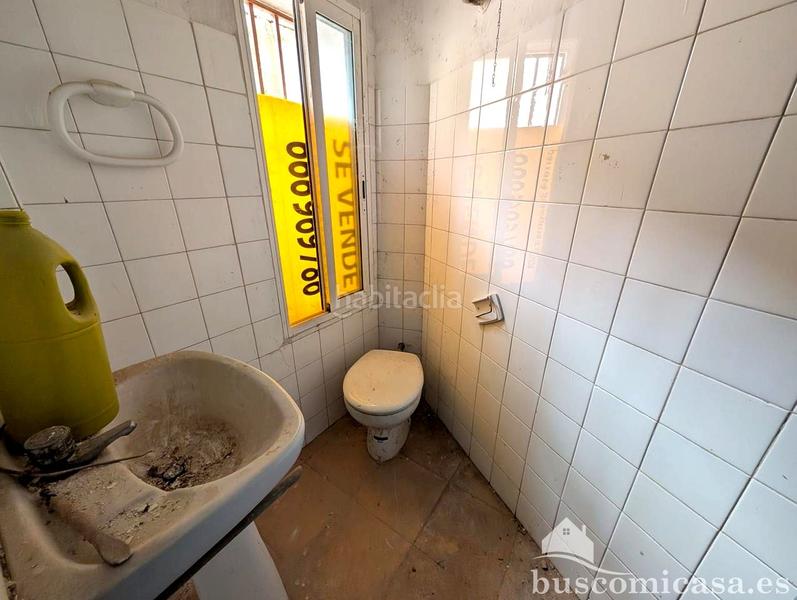 Foto 03951a06-57c2-42da-badd-7e7676a9635c. Local commercial dans Linarejos Linares