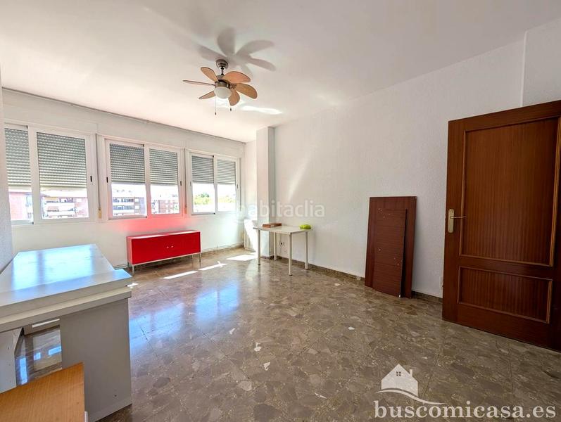 Foto 98da144b-f8c0-4799-bc66-f513fe447ae6. Pis amb calefacció aparcament piscina a Centro ciudad Linares