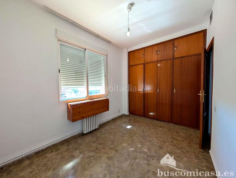 Foto e047f8a6-08fe-41b5-b2b3-5636de1143a9. Pis amb calefacció aparcament piscina a Centro ciudad Linares