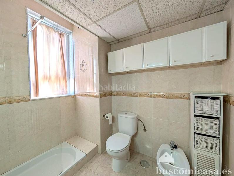 Foto eb1cdc0f-5b2a-4978-b86d-3a85d6cf1b34. Pis amb calefacció aparcament piscina a Centro ciudad Linares