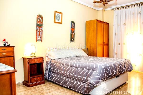 Foto b99f3f23-5dca-47dc-bca2-5839bda77696. Casa amb aparcament a Torreblascopedro