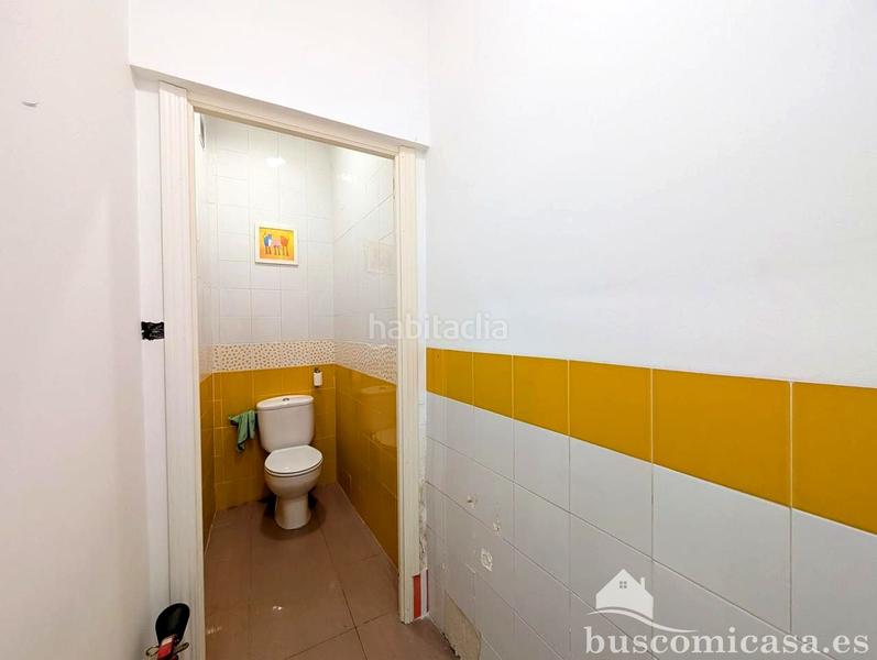 Foto 60aaa010-26a0-432b-959c-28c98171ba27. Local comercial gran local en avenida san sebastián, . en Linares