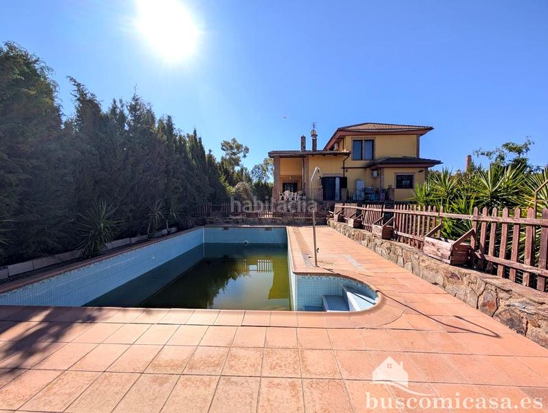 Foto f4a5ec60-ea21-4724-b725-1bd5ea19a235. Casa amb aparcament piscina a San Roque - La Cruz - La Rozuela Linares