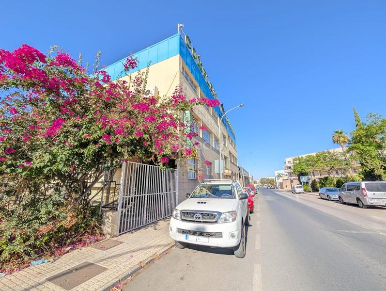 Foto 919f77d4-368e-462a-be2b-9b7c2e0fc7ae. Location local commercial dans Zona Hospital Linares