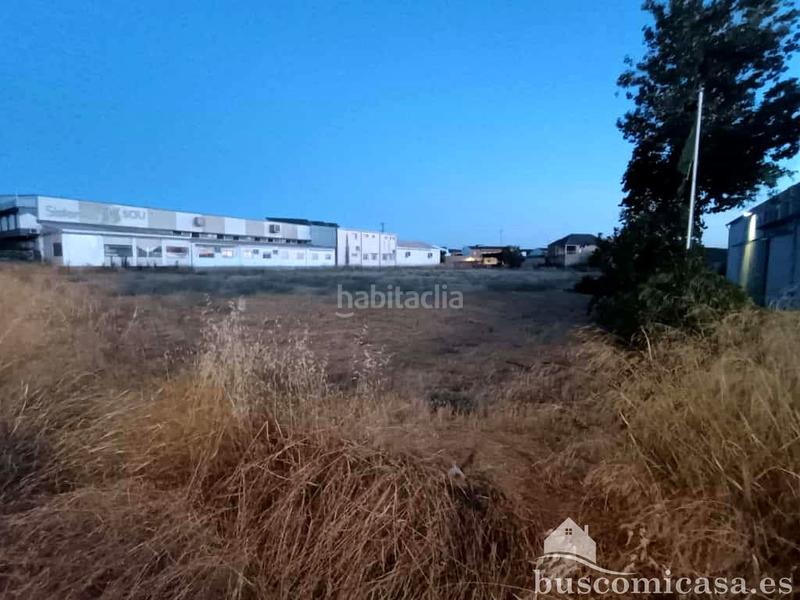 Foto 7671bc5e-1f15-49dc-bbb5-3e5f4c63cf24. Terreno residencial gran terreno en el polígono los jarales. en Linares