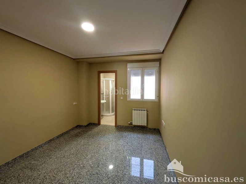 Foto 4984ea04-7bb6-4381-be49-da69d5779007. Pis a Centro ciudad Linares