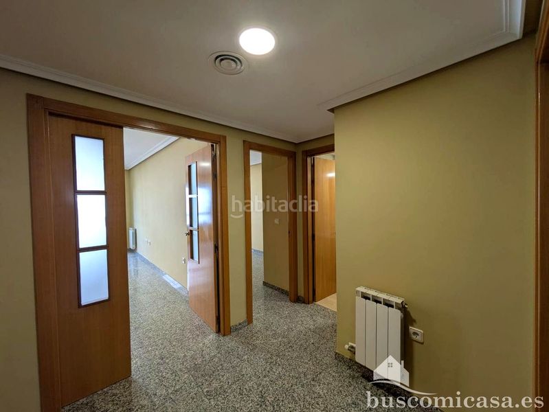 Foto e631e422-b510-4caf-bcd5-51b24f842c79. Pis a Centro ciudad Linares