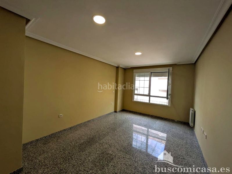 Foto ff381680-af99-46ec-b81b-3ce3b2f6009a. Pis a Centro ciudad Linares