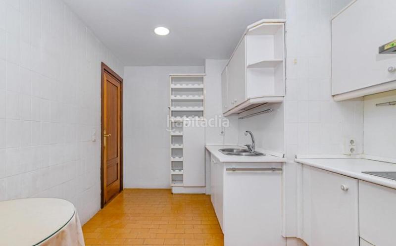 Foto 24315277-832e-4464-a084-9324a68188f2. Pis amb aparcament a Fígares Granada