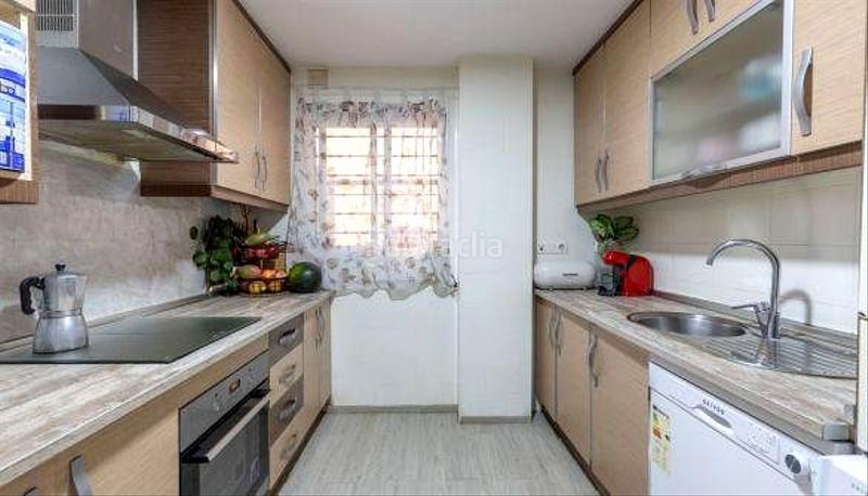 Foto 7788d284-0615-415d-af0d-0c8b7b6c8e0b. Rez-de-chaussée avec parking dans Almanjáyar Granada