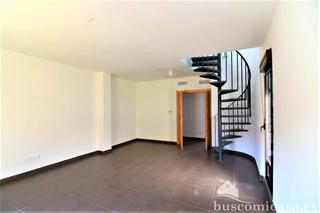 Location Appartement  Natalia de castro. Estupendo piso sin amueblar