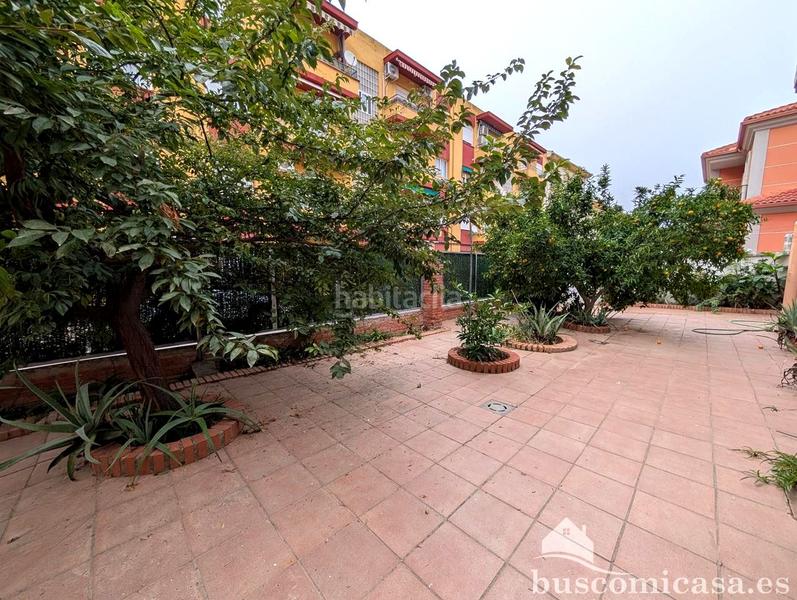 Foto c2cdf7ad-6e0a-4eb2-a128-9dfc9e35fe61. Casa  en calle martínez de úbeda. en Linarejos Linares