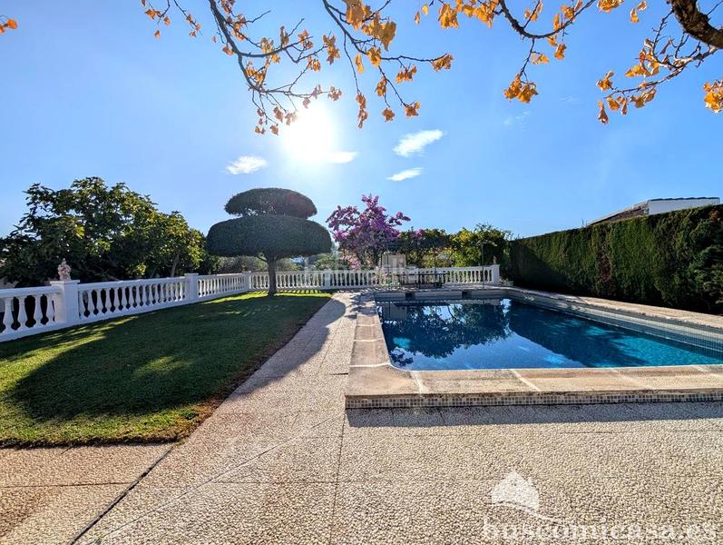 Foto 5b1decea-b245-42cb-8ed1-7945a44ba8da. Country house with parking pool in San Roque - La Cruz - La Rozuela Linares