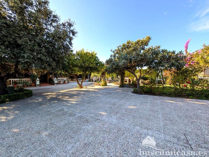 Foto ce4f019c-0606-4d73-8f6c-640235b53910. Country house with parking pool in San Roque - La Cruz - La Rozuela Linares