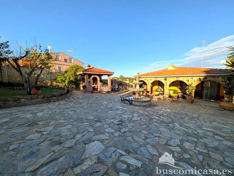 Foto 5df50461-ab2e-4d35-9981-6e491e5f0835. Masia amb aparcament piscina a San Roque - La Cruz - La Rozuela Linares