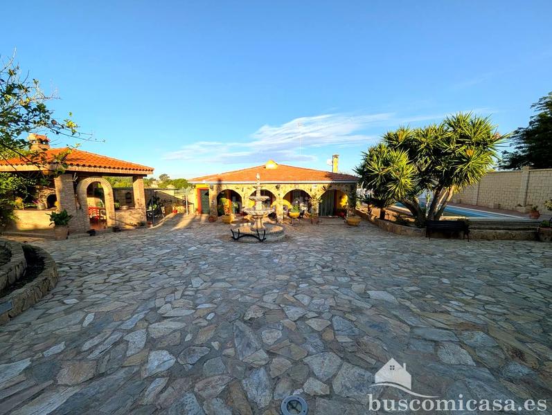 Foto e791eb22-89ab-4e8d-a3ee-c6a9f3c388eb. Masia amb aparcament piscina a San Roque - La Cruz - La Rozuela Linares