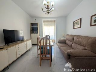 Rent Flat  Isaac peral. Vivienda en pleno centro de linares