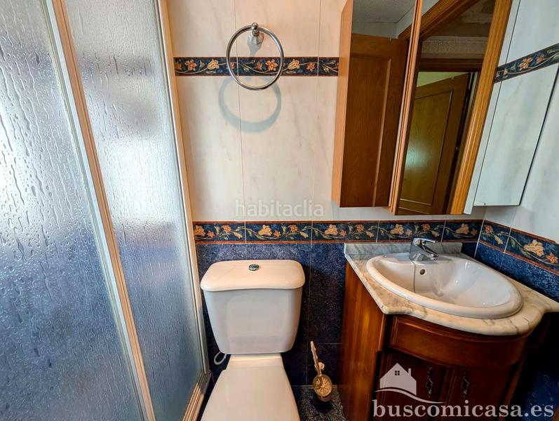 Foto 1778cc62-1af0-48b8-9633-2a55341c560d. Haus mit heizung parking in Zona Hospital Linares