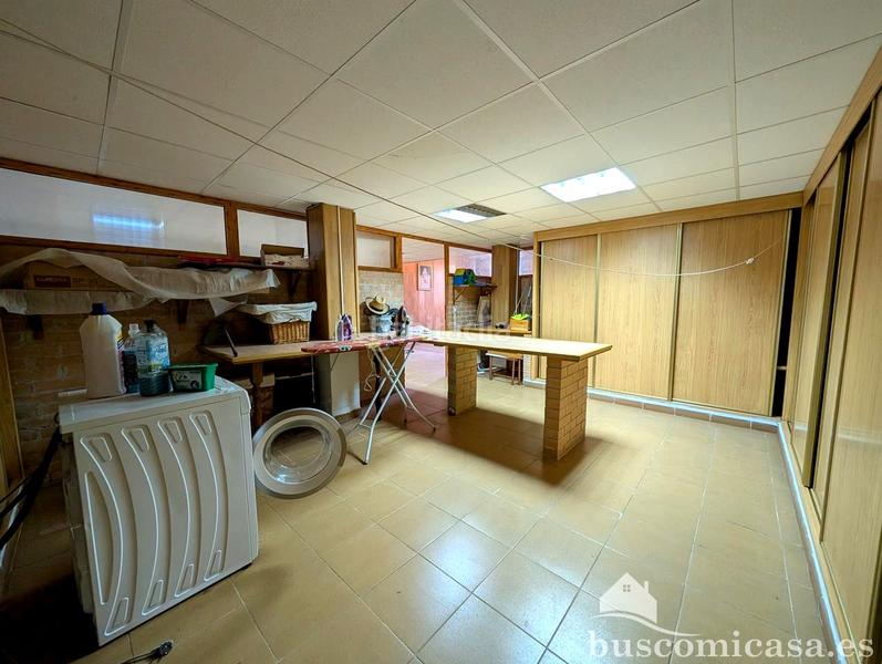 Foto 2d9c8bdd-2269-46a9-9cc1-e130a20b2137. Haus mit heizung parking in Zona Hospital Linares