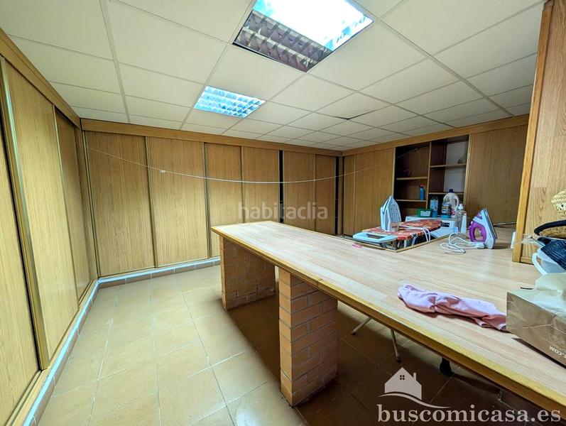 Foto b9e10e18-ca77-4f5e-a670-c66bb1692d11. Haus mit heizung parking in Zona Hospital Linares