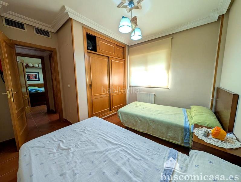 Foto e6445e25-ddff-4054-b2cf-3d2373aa636a. Haus mit heizung parking in Zona Hospital Linares