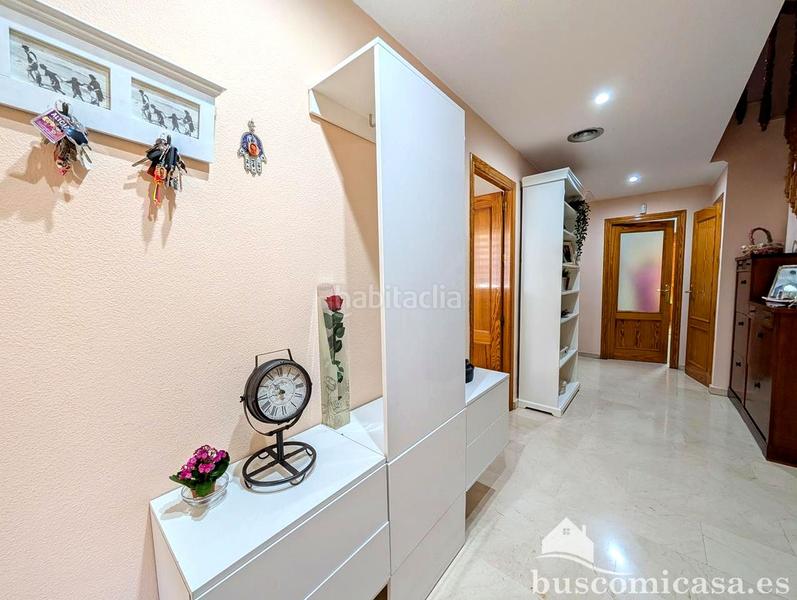 Foto 9898ff19-9d3e-429d-9c50-f74d749bc781. Haus mit heizung parking in Zona Hospital Linares