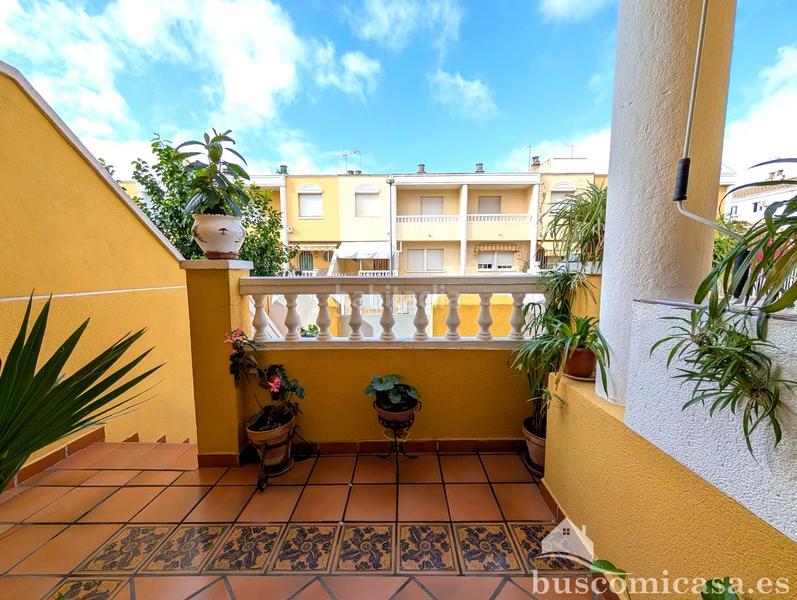 Foto d8e9d818-38d9-4e33-b6e9-3bfd7e16eead. Haus mit heizung parking in Zona Hospital Linares