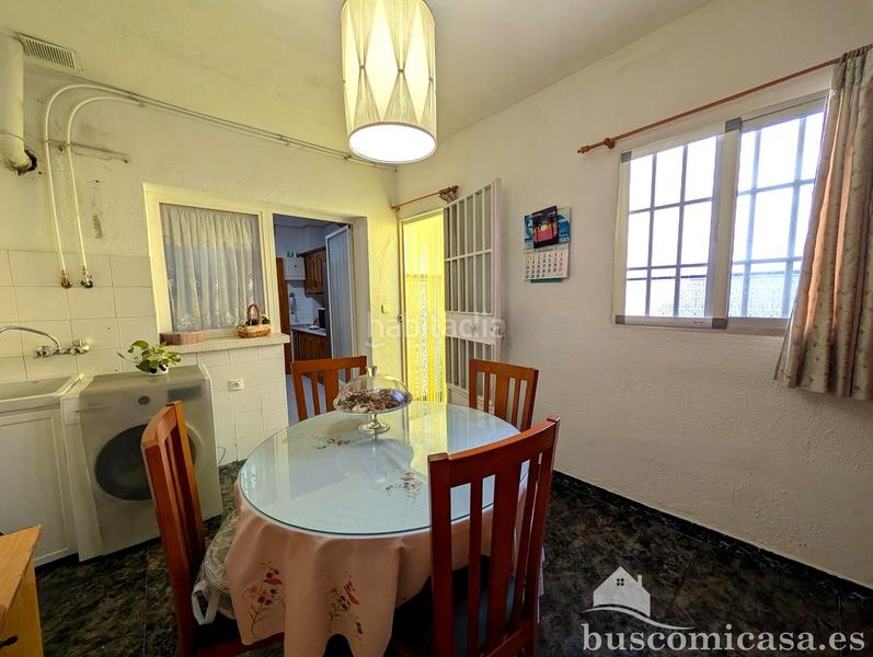 Foto dc09827a-c938-403d-a090-ccc50a011670. Haus mit heizung parking in Zona Hospital Linares